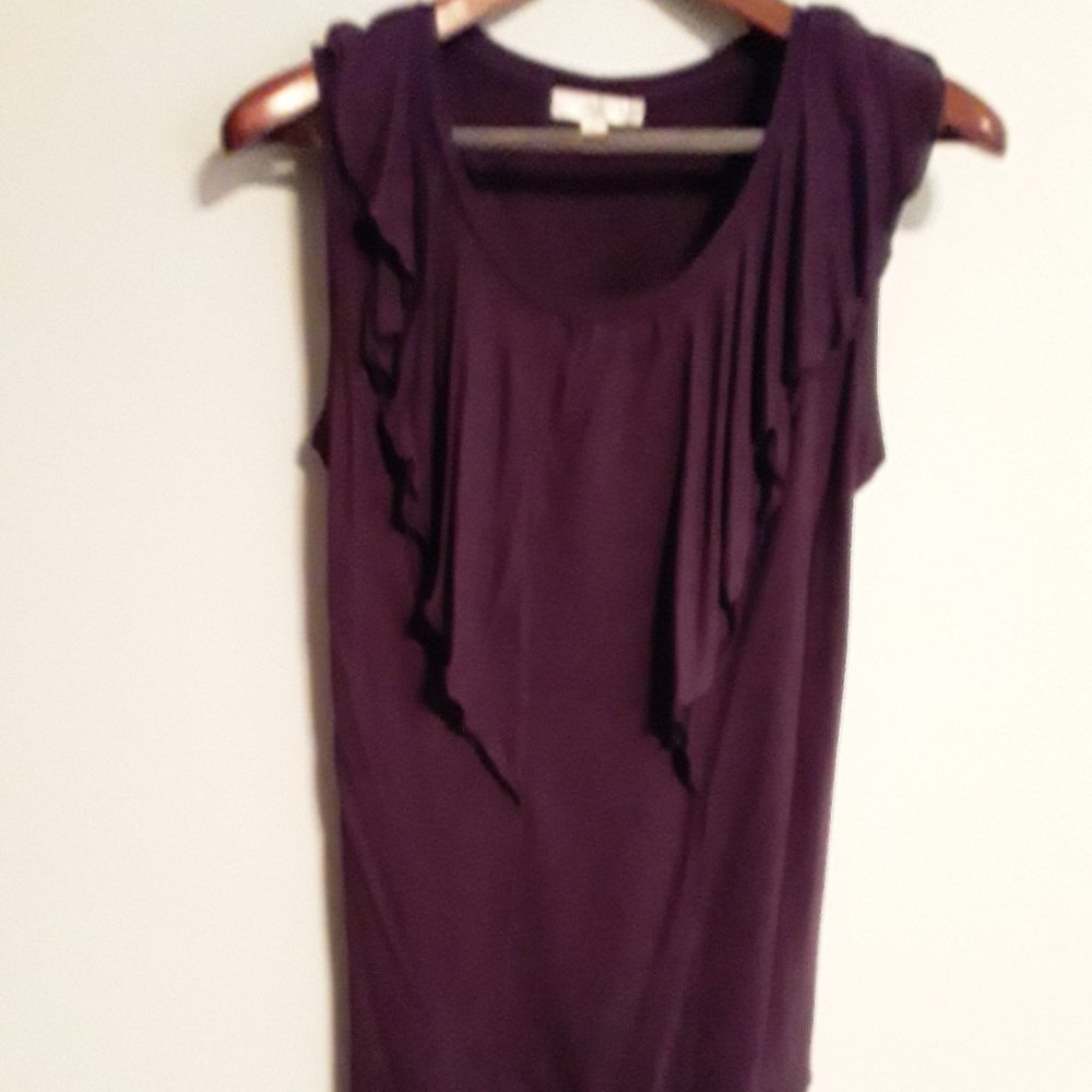 🧨3/$15 Kenar Sleeveless Top w/ruffle detail, Purple, Sz M
